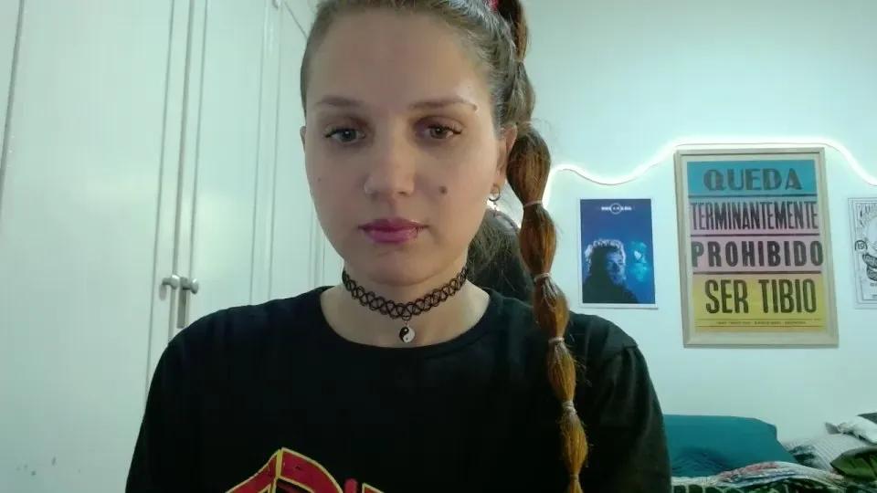 Galaxiaa23 on Cam4 