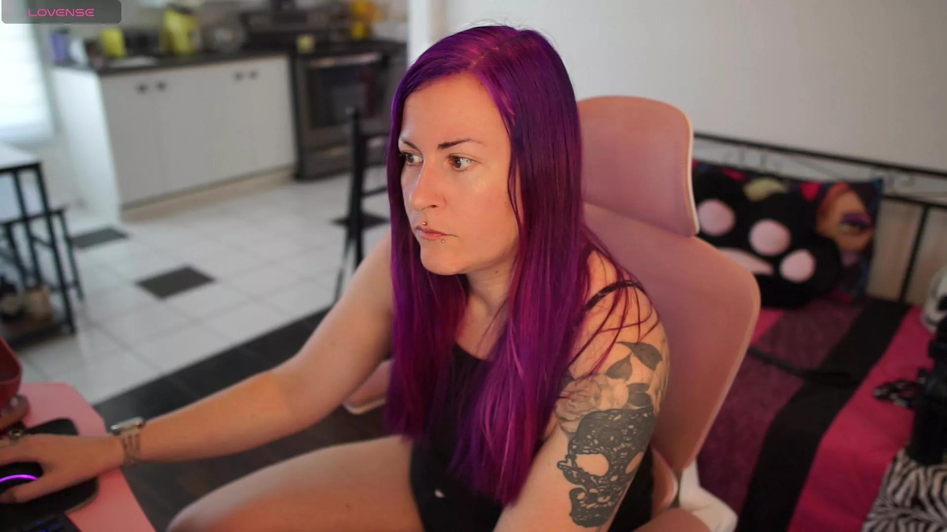 gennyrock on Cam4 