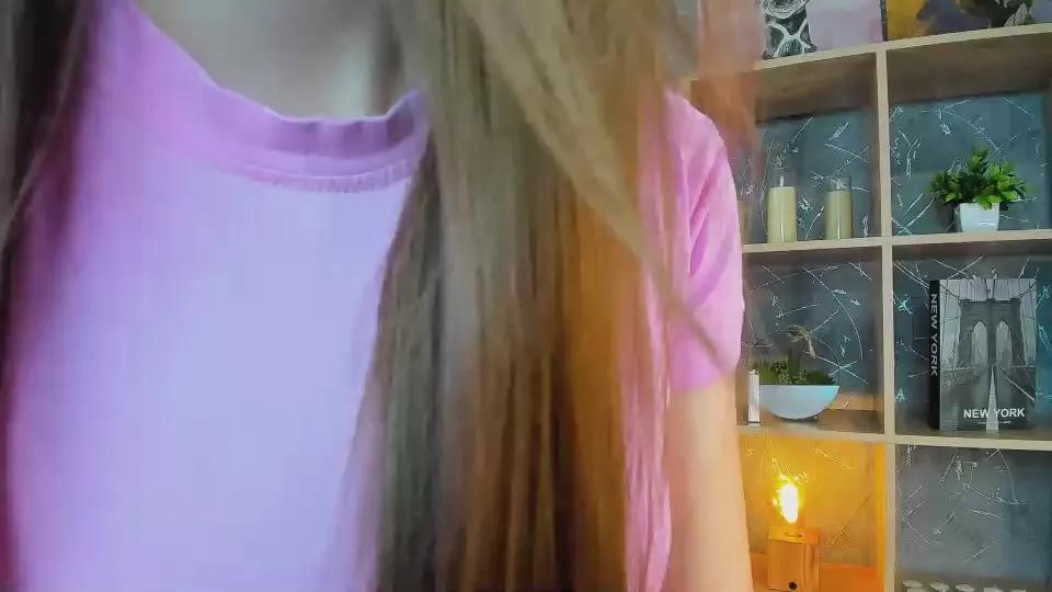 IndiaMclaren on Cam4 