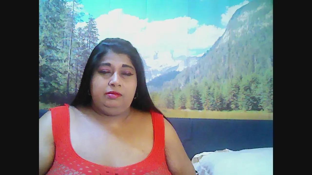 Indianhon3y on Cam4 
