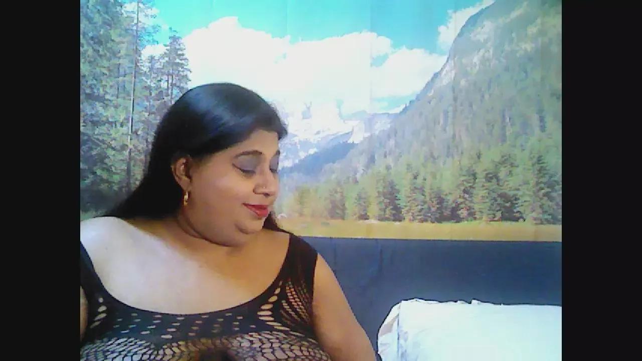 Indianhon3y on Cam4 