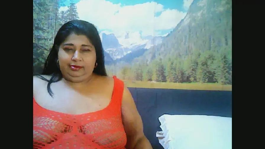 Indianhon3y on Cam4 
