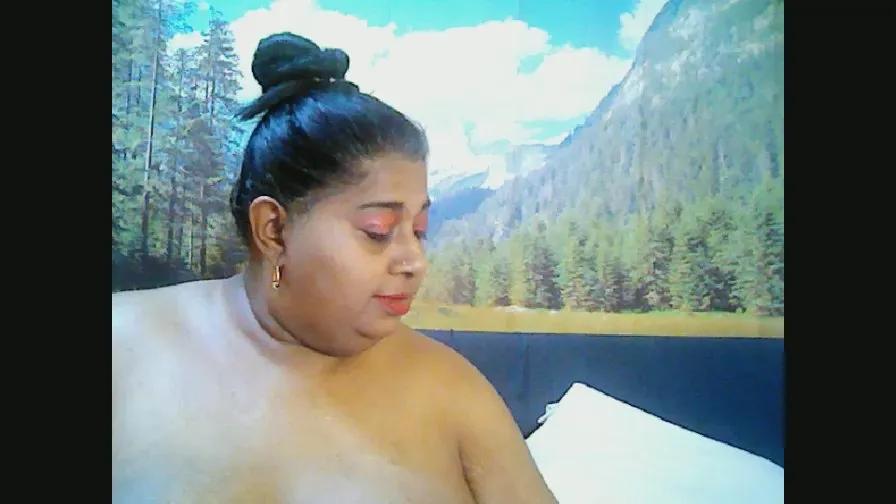 Indianhon3y on Cam4 