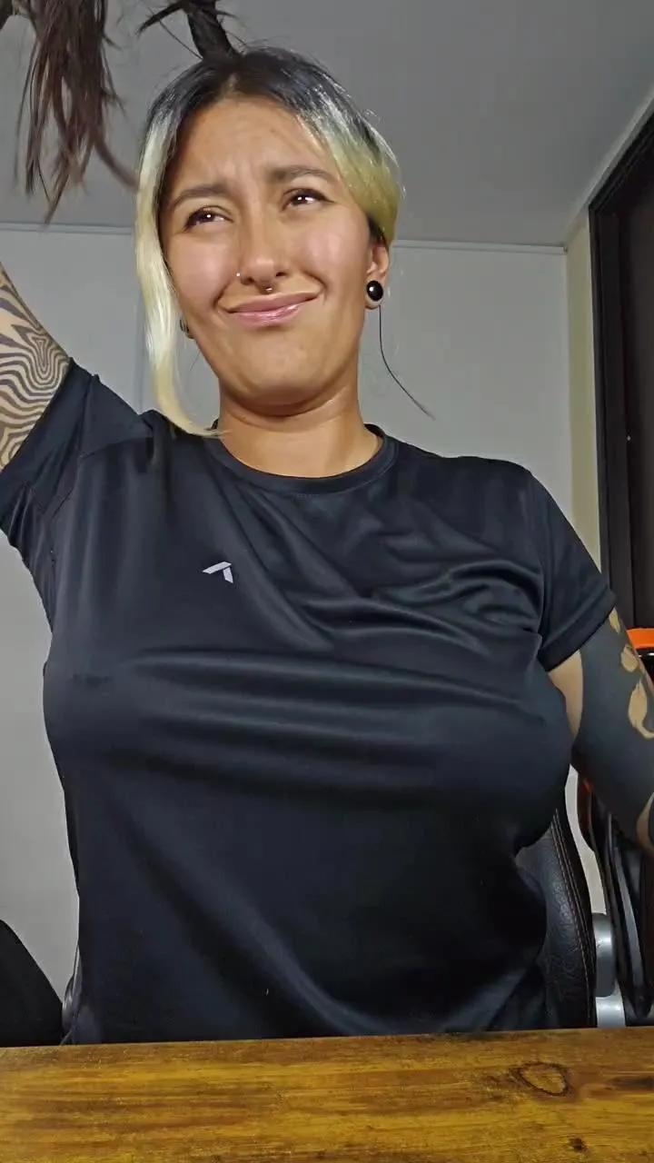 Kitty_goddess on Cam4 