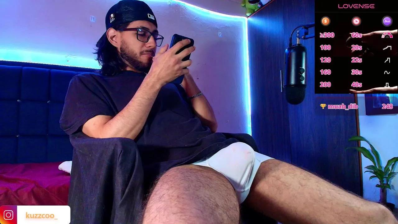 kuzzco on Cam4 