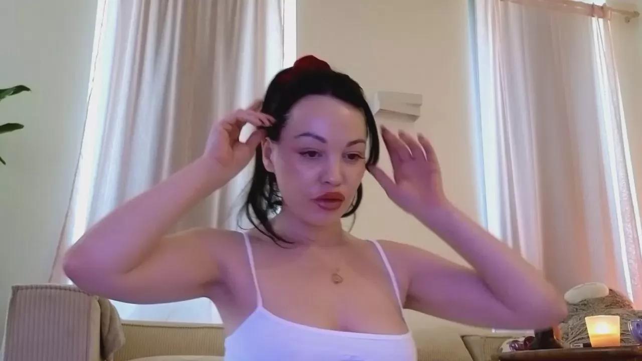 Lilieromeo on Cam4 