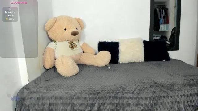 LittleParker on Cam4 