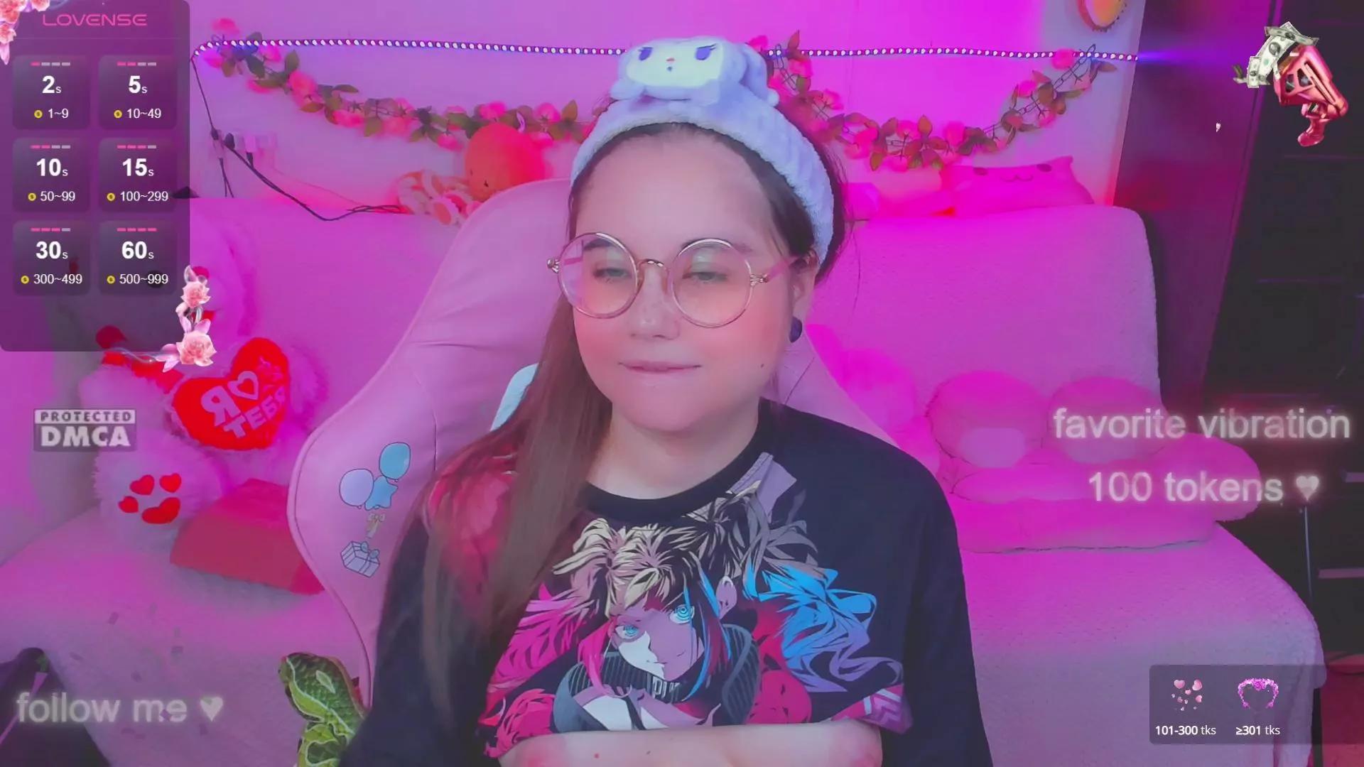 lolisuccub on Cam4 
