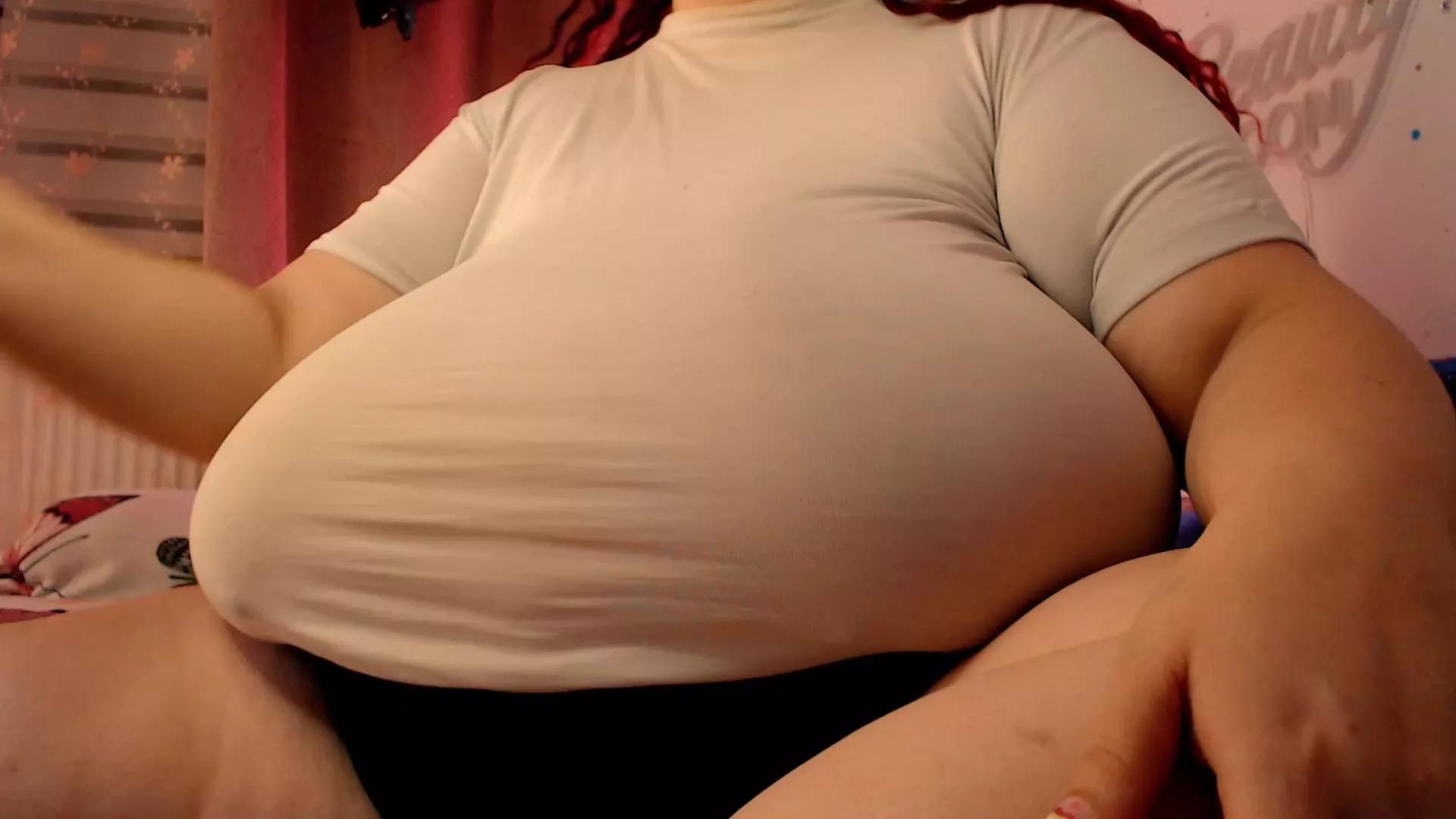 mayabigtits on Cam4 