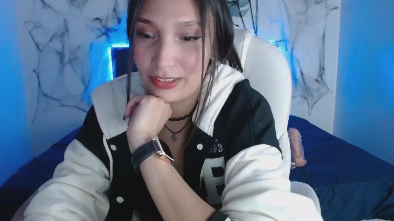 mia_collens_ on Cam4