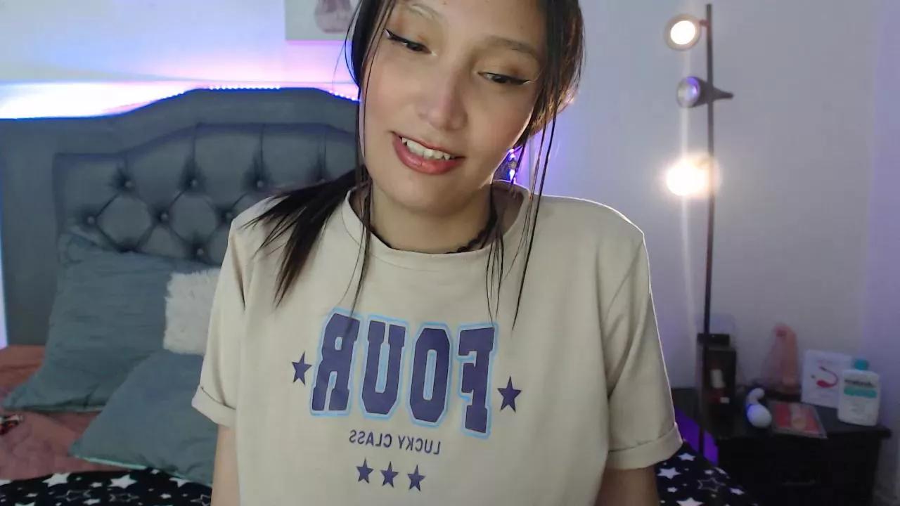 mia_collens_ on Cam4