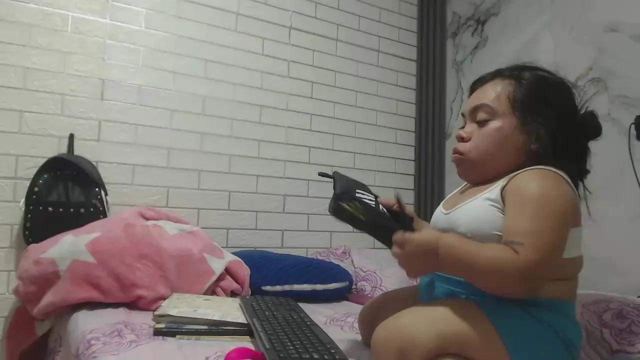 mini_michelle_ on Cam4 