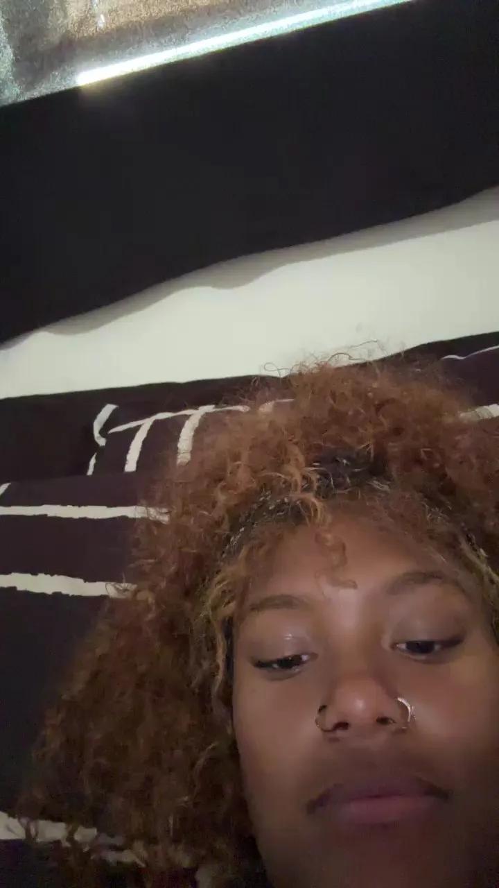 MissLondonDBrat on Cam4 