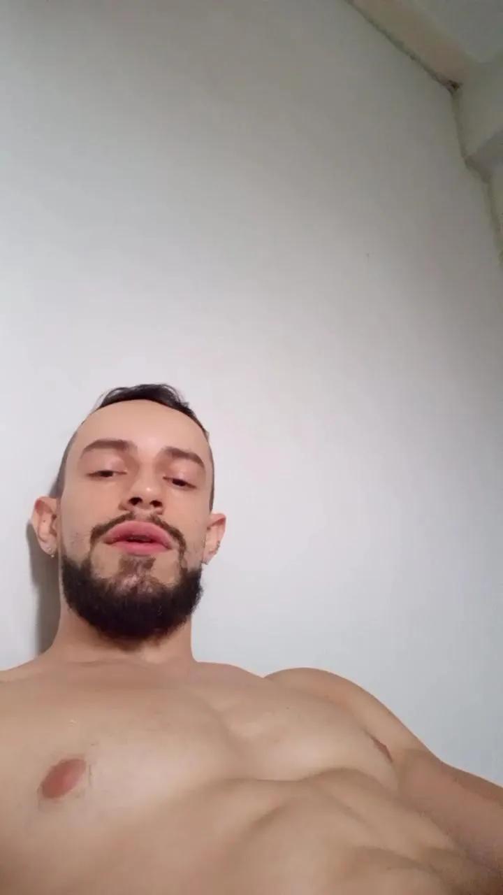 Nassh18 on Cam4