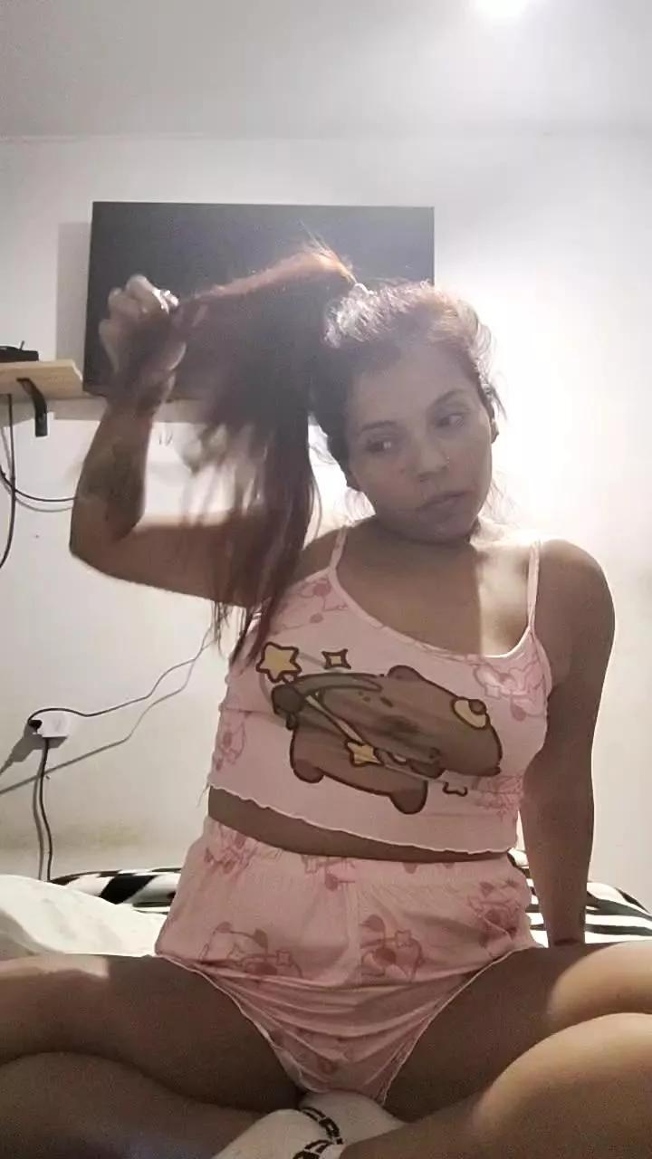 Riirii93 on Cam4 