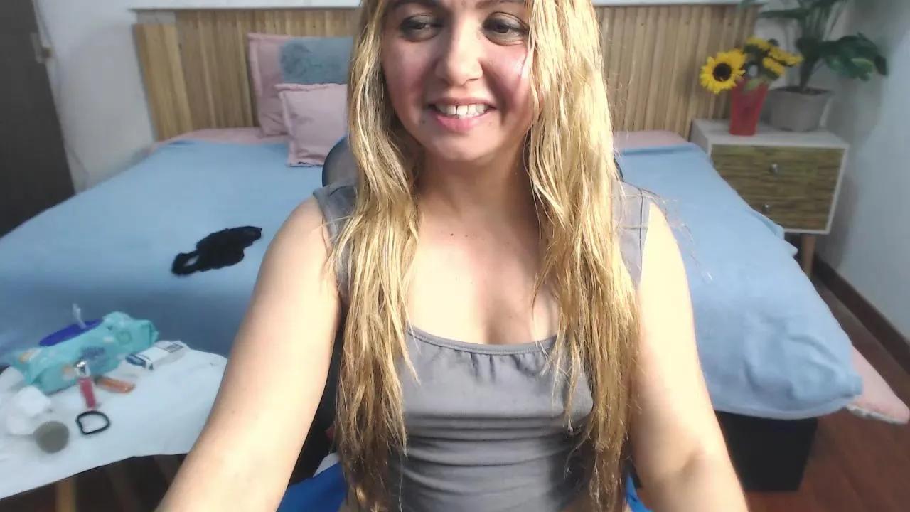 Rose_meyer on Cam4
