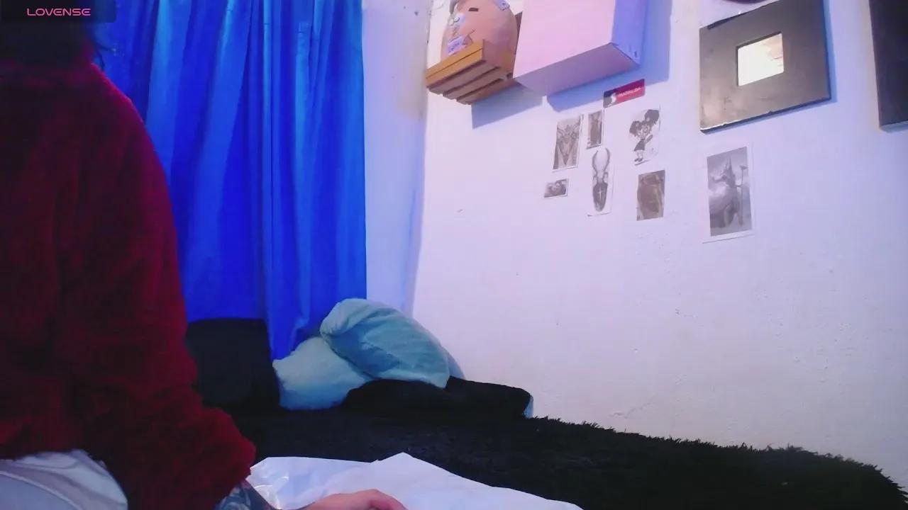 sarayy_collins1 on Cam4 