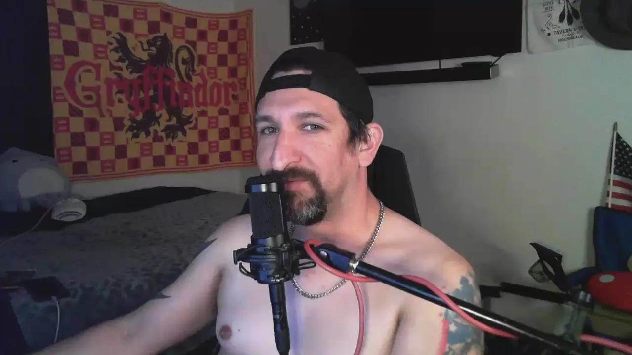 TheDevilPup75 on Cam4
