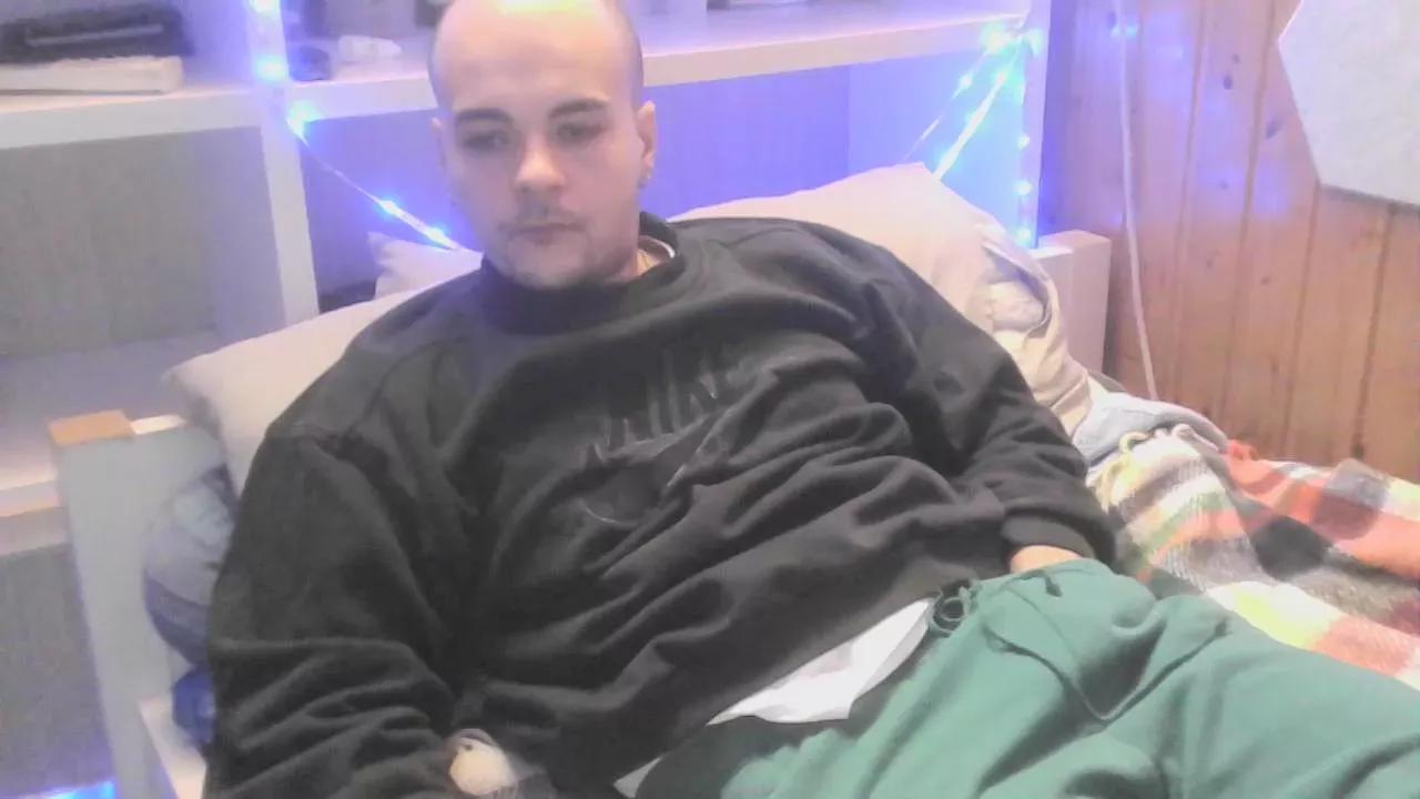 torolabel95 on Cam4 