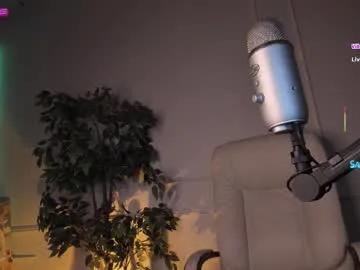 adalyn_glow on Chaturbate 