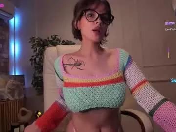 adalyn_glow on Chaturbate 