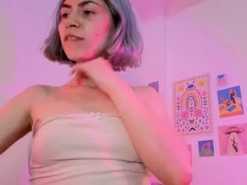 annietinky on Chaturbate