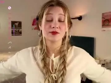baby_ruth — GOAL: exciting sounds when sucking fingers while looking into your eyes [44 tokens left] #teen #18 #new #shy #cute