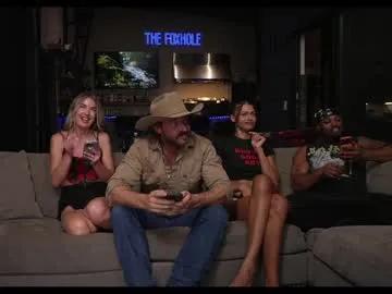 blondefoxsilverfox on Chaturbate