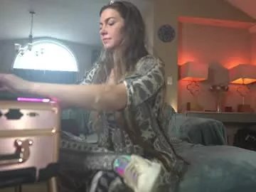 chroniclove on Chaturbate