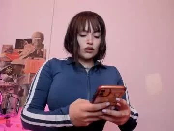 darknes_lilith18 on Chaturbate