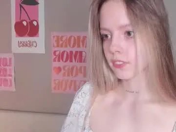denaebeste on Chaturbate