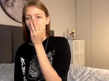 ellie_hollow on Chaturbate 