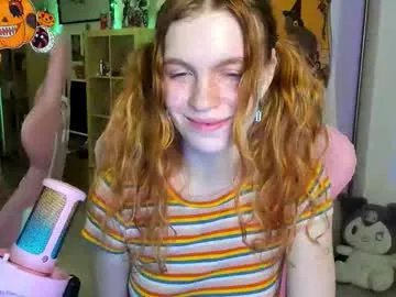 elly_milas on Chaturbate