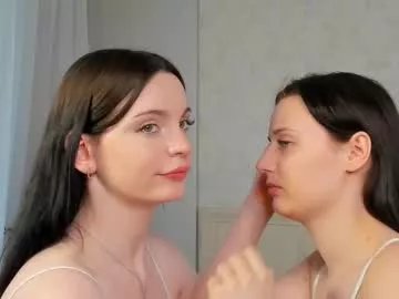 lisanelsona on Chaturbate