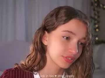 little_poetry on Chaturbate
