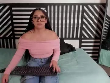 luna_cute14 on Chaturbate