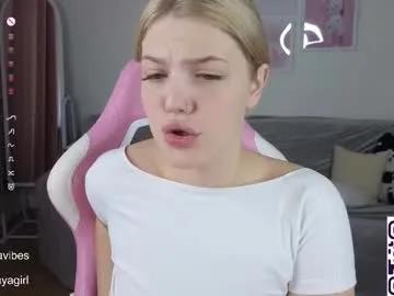 maya_blonde18 on Chaturbate 
