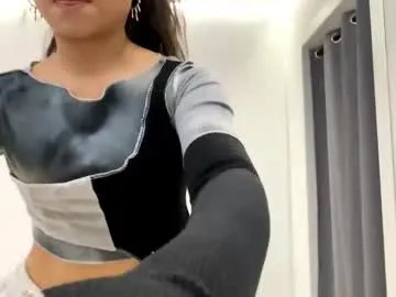 muiklecha — I'll dance a beautiful dance   #new #18 #teen #asian #shy NEW STREAM  [200 tokens remaining]