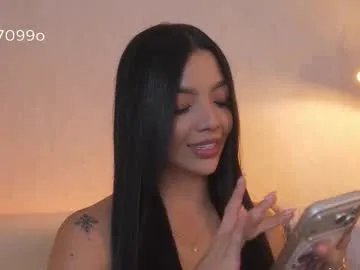 sarah_hiill — Ride Torso - Goal: Ride Torso + Squirt #latina #anal #fuckmachine #bigass #squirt