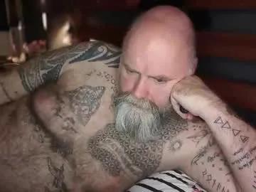 tattooeddilf01 on Chaturbate 