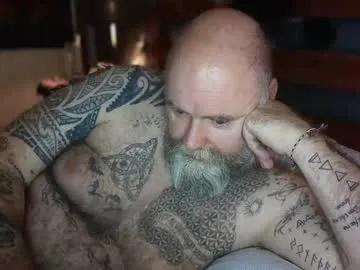 tattooeddilf01 on Chaturbate 