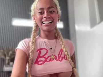 xmonstrouscockivy on Chaturbate