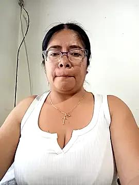 __valentina18 on StripChat 