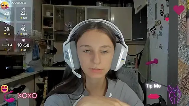 _Nika_Kik — masturbation 5 mins