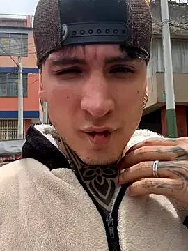 _Tomy08calderon on StripChat