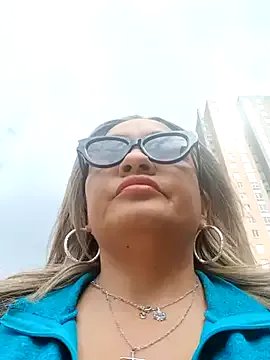 Afroditecash — Naked big squirt 