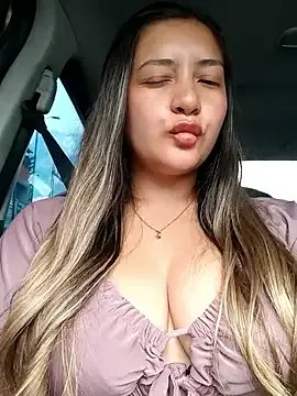 alana_69 on StripChat