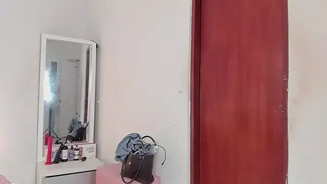 Alhana_pulido on StripChat