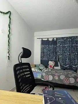 aliciia_23 — Doggy pose + fuck me with the dildo