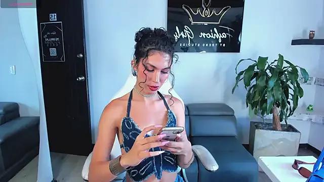 allicemackenzie on StripChat 